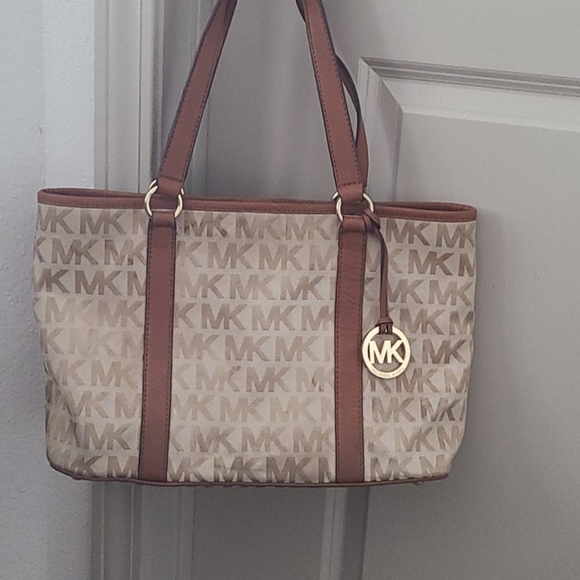 Michael Kors Bags Michael Kors Purse Poshmark